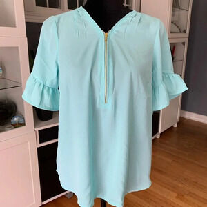 **NEW Harve Benard Ruffle Sleeve Blouse